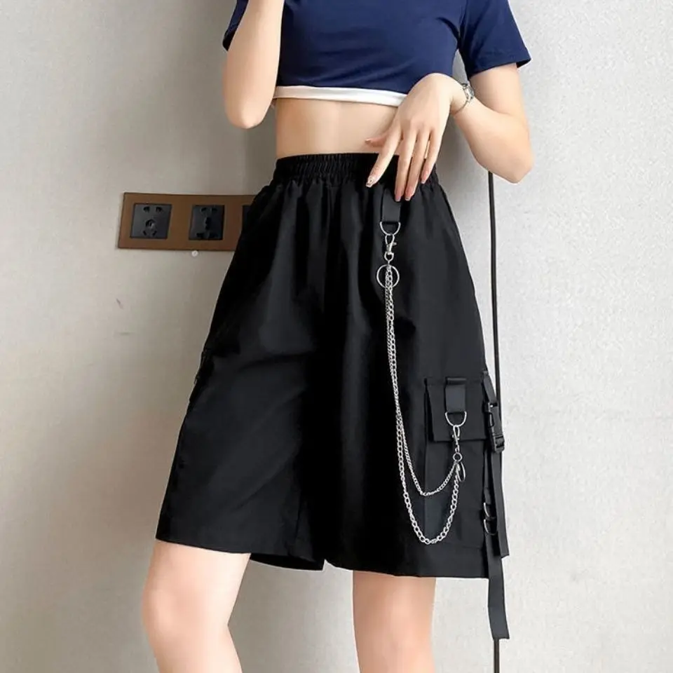 

Shorts Women Summer Knee-length Wide-leg Shorts Safari Style 2022 New Street Wear Side-pocket Solid Chain Unisex Fashion Shorts