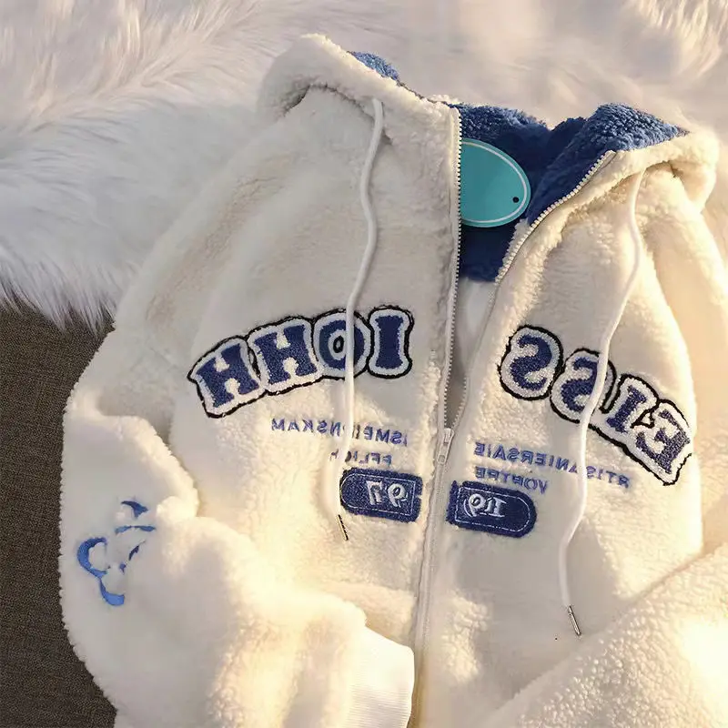 

Осенне-зимняя американская Ретро хип-хоп бархатная куртка из овечьей шерсти Женская свободная куртка в стиле ins ленивый ветер bf плюс бархат...