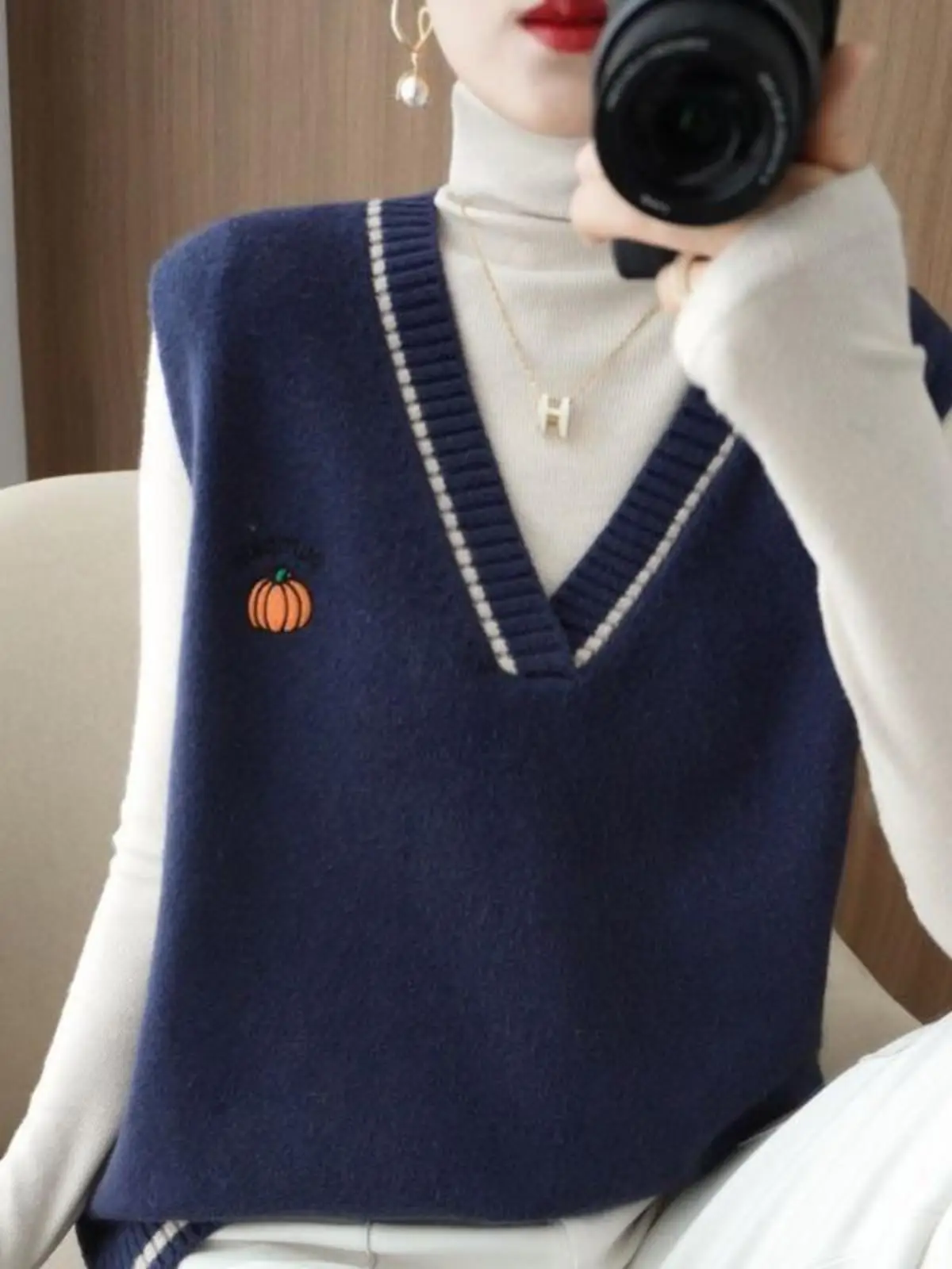 Осень-зима 2025 г. новый свитер жилет женский пуловер с v-образным вырезом свободный