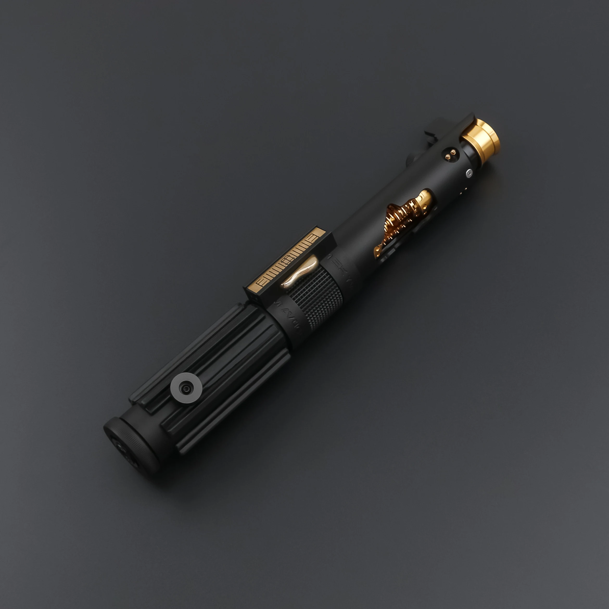 Световой меч Knightfall Hilt Neo Pixel Smooth Swing Blaster