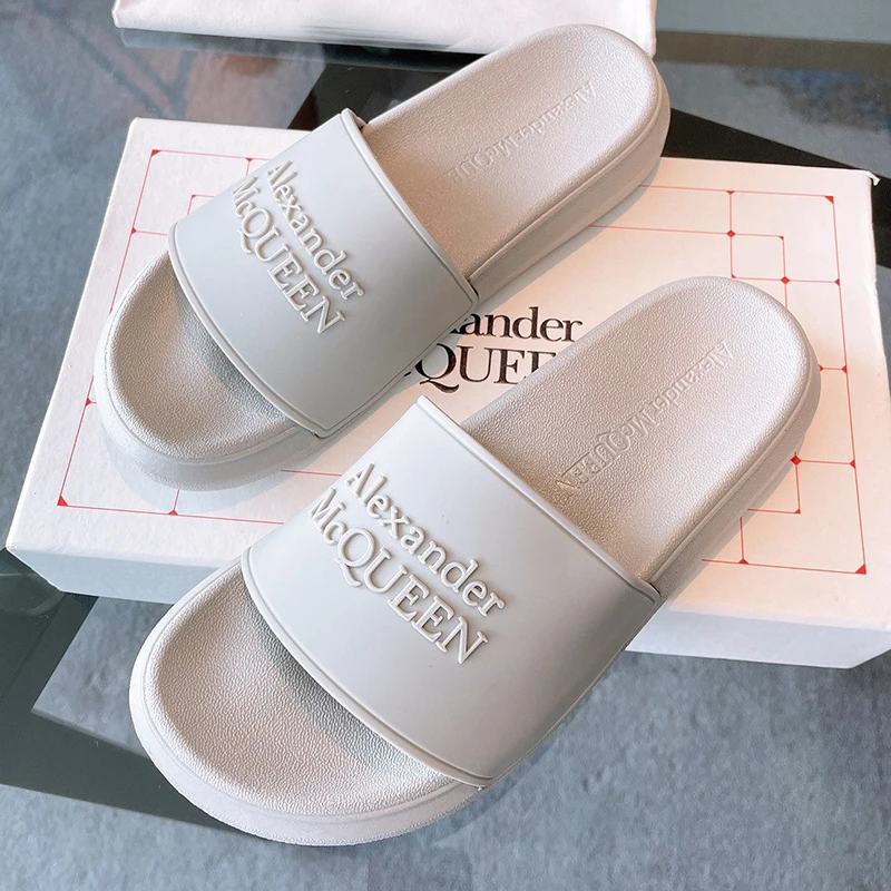 

2023 NEW Fashion Spring Ladies Footwear Flat New Summer Women Men Indoor Home Slippers Non Slip Slides Bathroom House Shoes