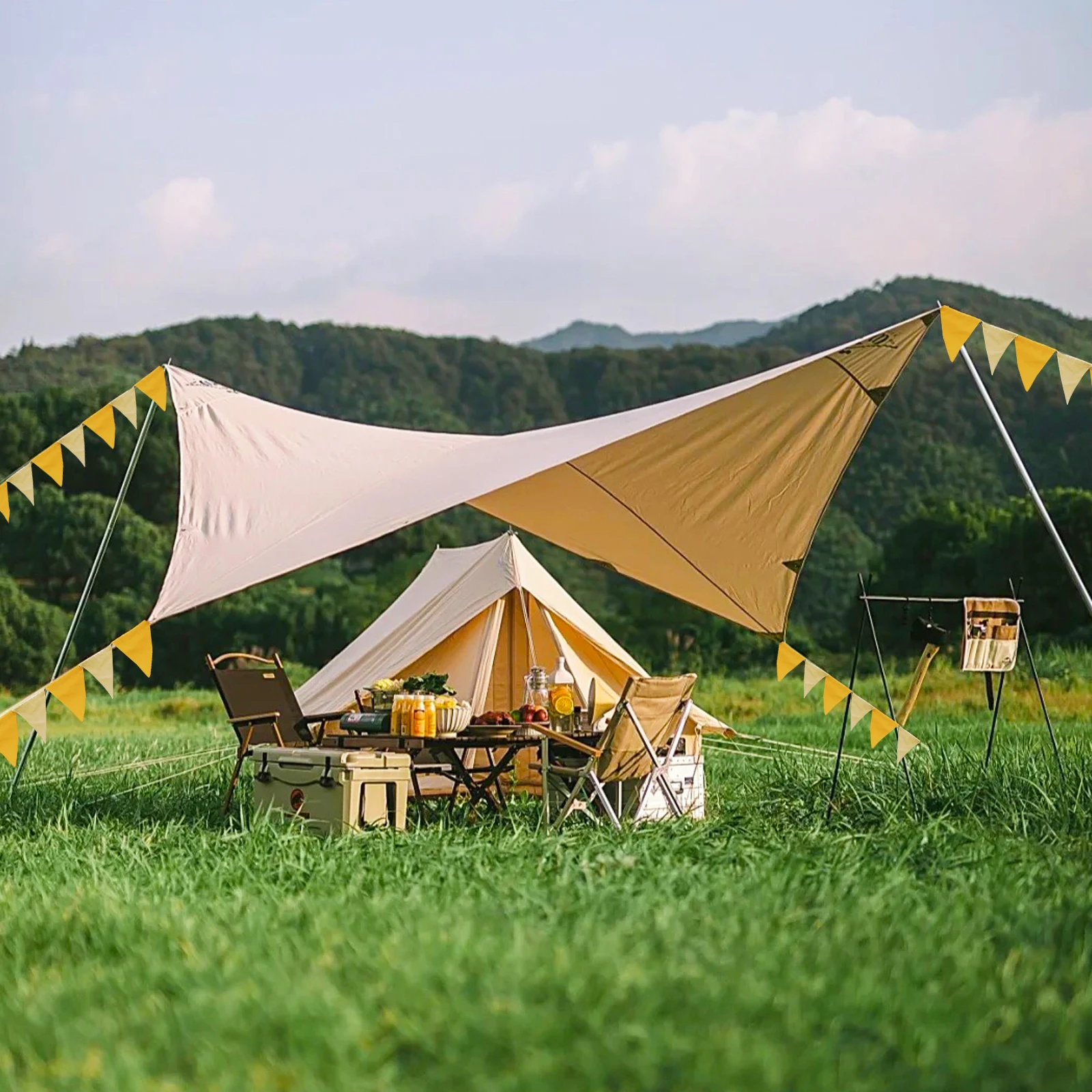 

Camp Triangle Flag Portable Outdoor Scene Layout Hanging Flag Pendants Polyester Cotton Durable Outdoor Equipment