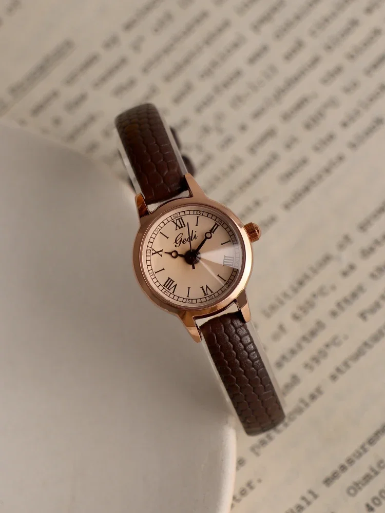 Женские винтажные коричневые тонкие кожаные ремешки маленькие кварцевые часы