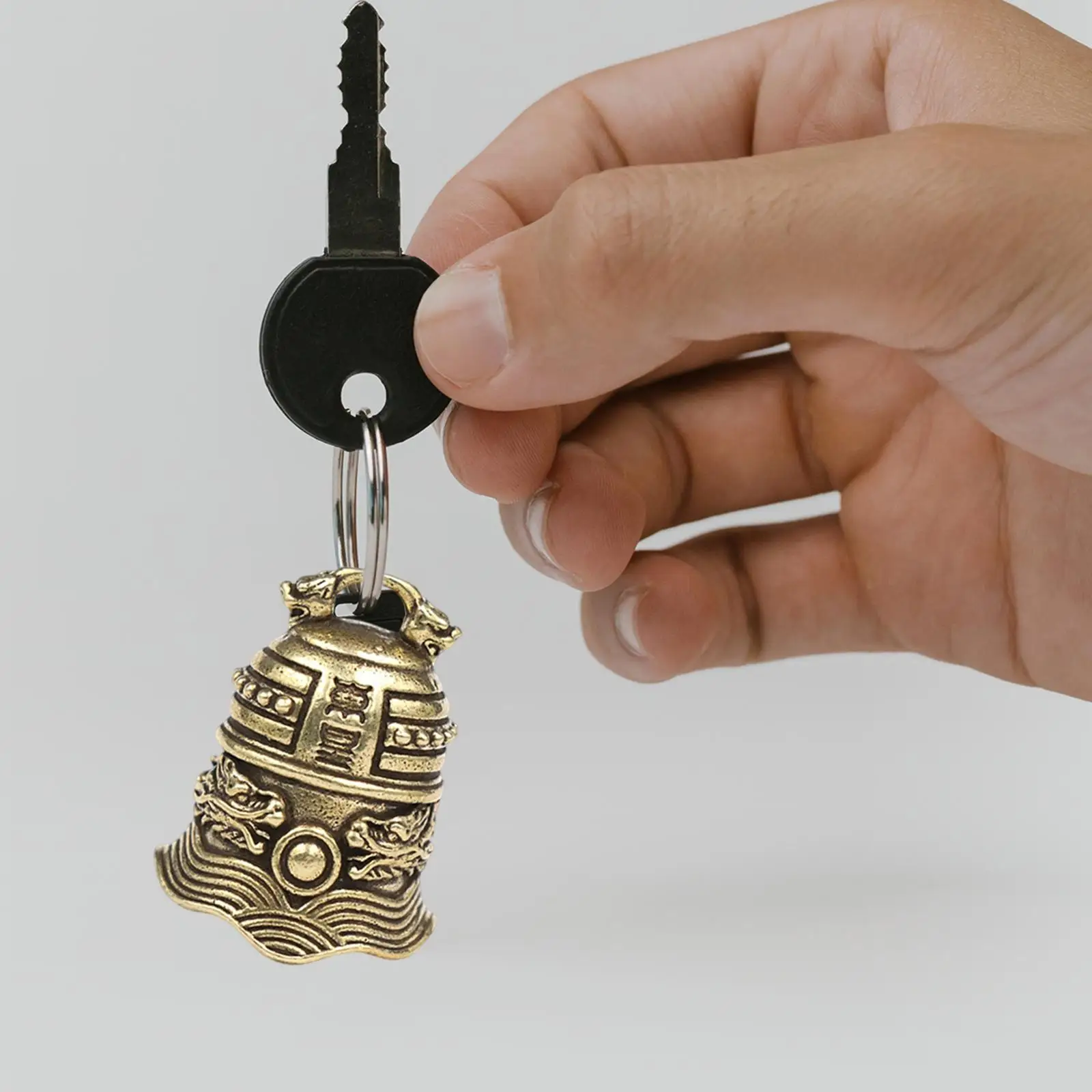 

Mini Antique Bells Wind Bell Brass Bells Wind Chimes Hanging Decorative Bell for Outdoor Farmhouse Porch Patio Decoration