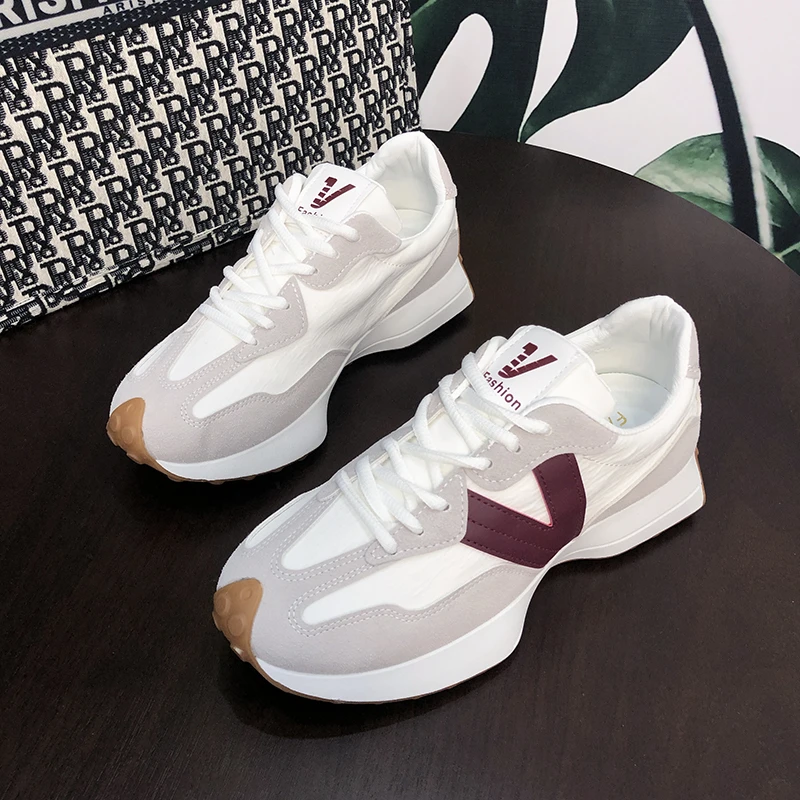 

2023 New Brand Men Vulcanize Shoes Luxury Chunky Sneakers Tennis Breathable Casual Sports Shoes Couple Large Size Women Shoes