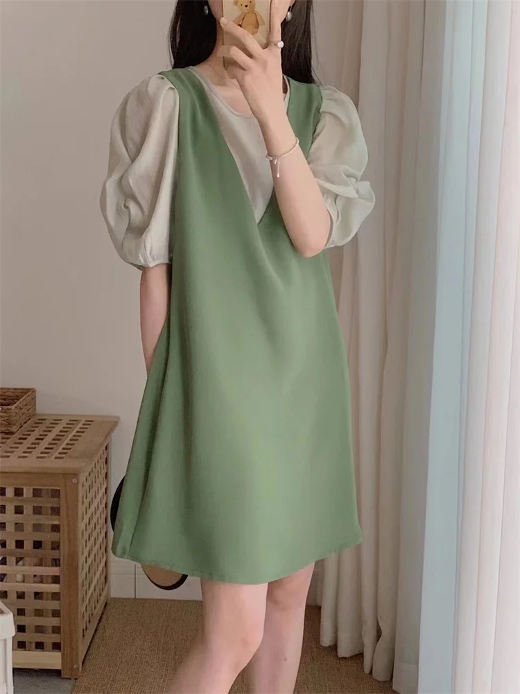 

Женский винтажный костюм из двух предметов, блузка с пышными рукавами и свободное мини-платье на бретелях с жилетом в Корейском стиле на лет...