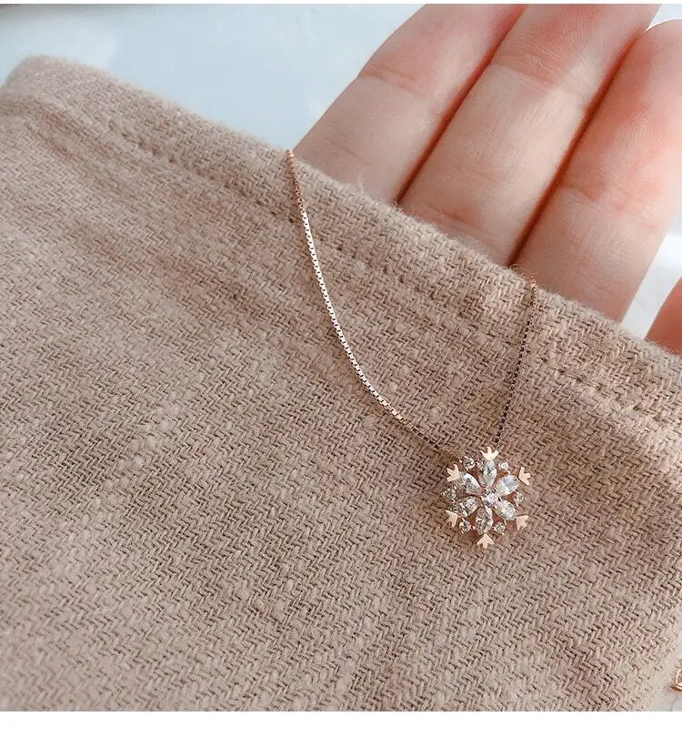 

925 Sterling Silver Electroplating Flash Diamond Snowflake Necklace Female Trend Clavicle Chain Temperament Net Red Ins Pendant