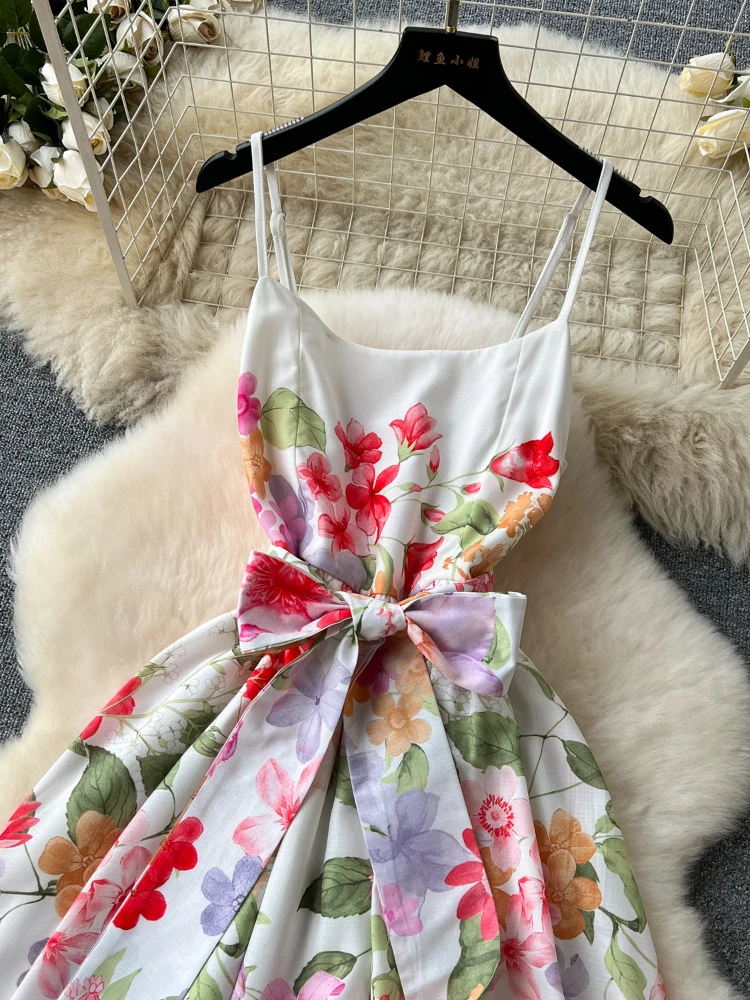 Платье женское ТРАПЕЦИЕВИДНОЕ с цветочным принтом приталенное элегантное