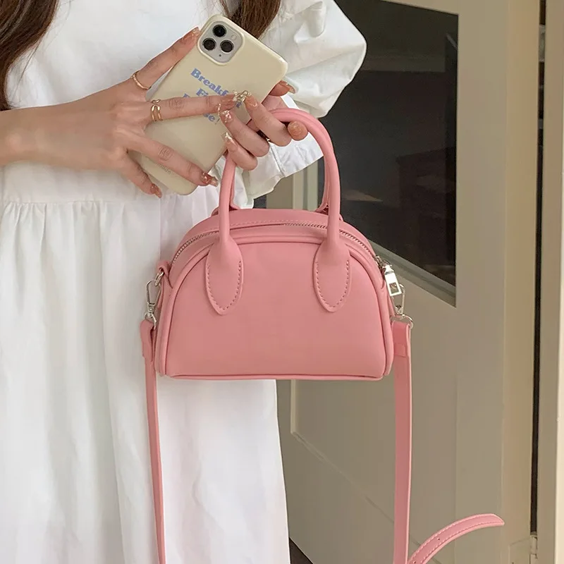 

2023 Gentle Vibe Shell Handbag Niche Design Bag Women's Simple and Versatile Handbag Crossbody Small Square Bag Shoulder Bag