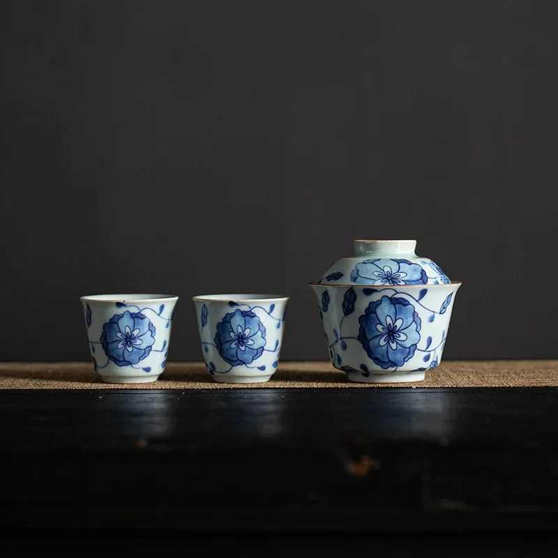 

Blue and White Interlock Branch Lotus Tureen Three-Piece Set Porcelain Kung Fu Tea Set Portable Travel Tea Set Mini Set Tea Sets