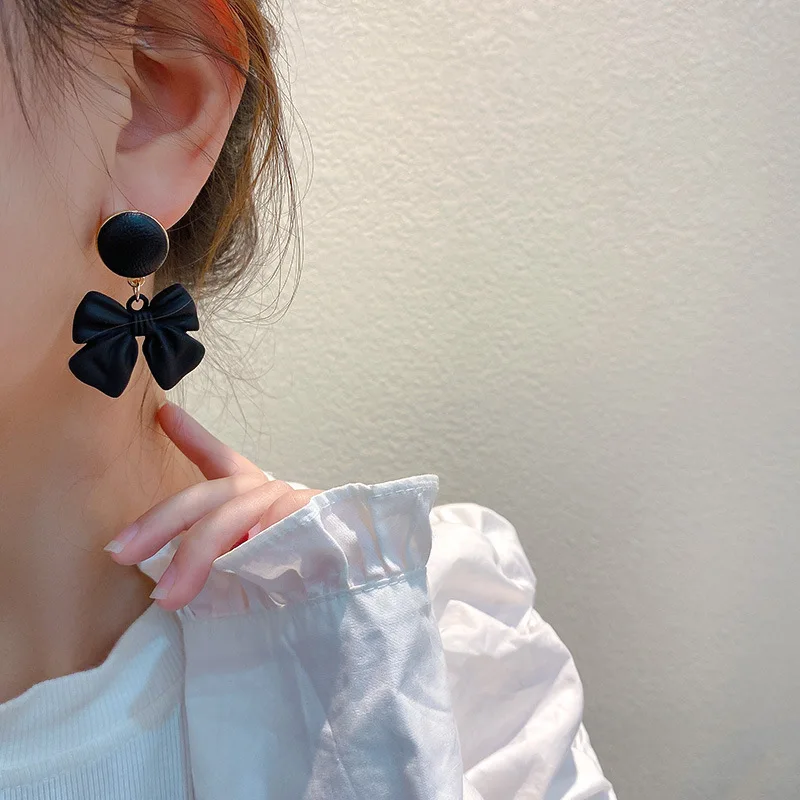 

S925 Silver Needle East Gate of South Korea Black Red Bow Tie Earrings Female Fashion Korean Style Cool Style Earrings