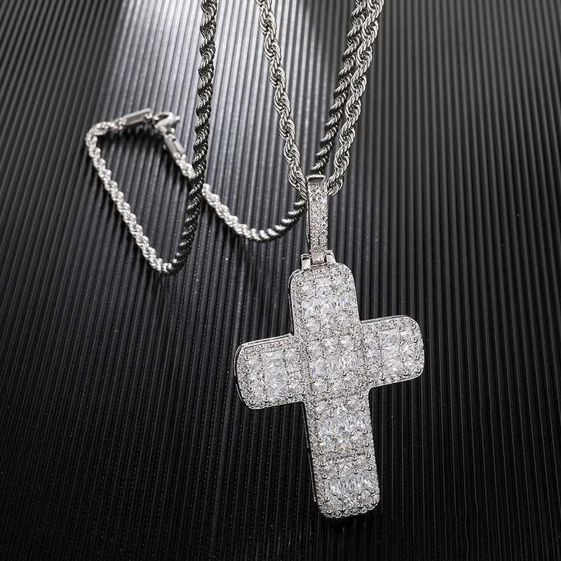 Роскошная цепочка в стиле хип-хоп с микрозакрепкой из фианита со сверкающими