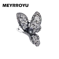 meyrroyu butterfly shape womens brooch new arrival zinc alloy material woman pins brooches sequins decoration girls jewelry