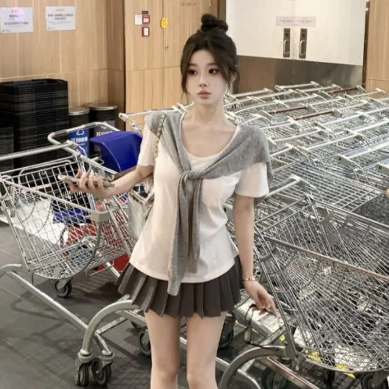 Однотонная футболка с коротким рукавом летний белый топ в стиле преппи вязаная