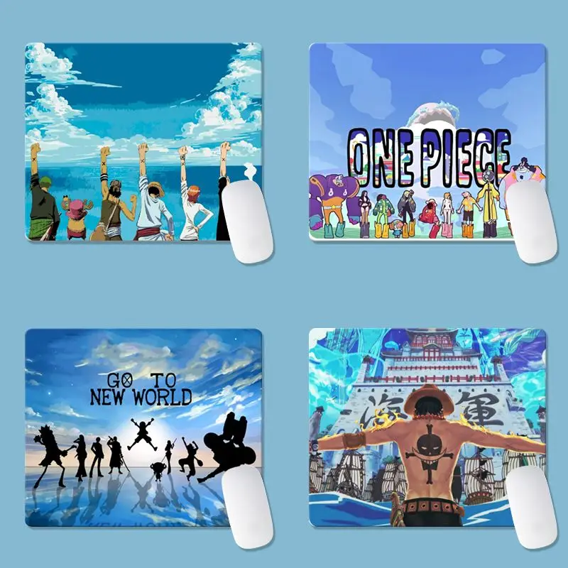 Фото Креативный коврик для мыши в стиле аниме «One Piece», персонализированный коврик для клавиатуры и стола для офиса, письма, игр и повседневного использования. №1
