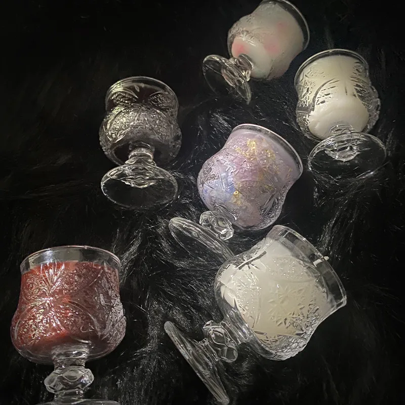 Весело 40 ° низкотемпературная свеча. Консервированный светящийся в темноте