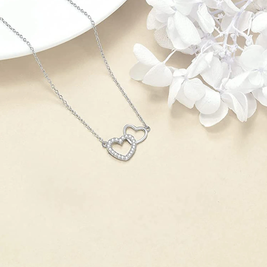 

New Fashion Sliver Double Heart Shape Pendant Necklace For Girls Women Trend Long Neck Chain Necklaces Cute Chokers Jewelry