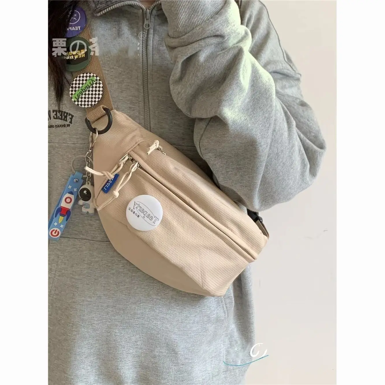 

Chest Bag Japanese In College Style Retro Casual Female Korean Wild Student Messenger Bag Waist Bag Shoulder Bag