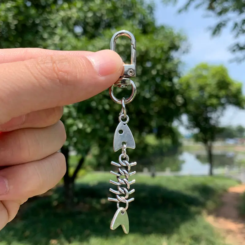

Cute Keychain Fishbone Key Ring Button Key Chains For Friendship Couple Gifts DIY Handmade Alloy Jewelry