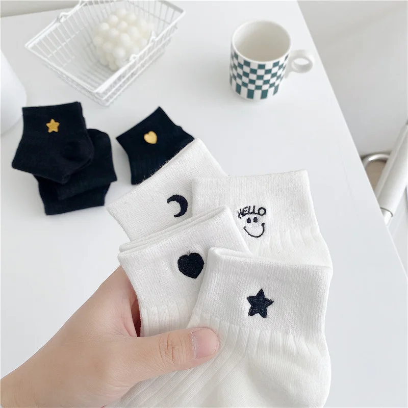 

CHAOZHU 5 Pairs Ribbed Cotton Socks Set Black White Lolita Students Girls Fashion Cute Moon Star Heart Bow Knot Embroidery