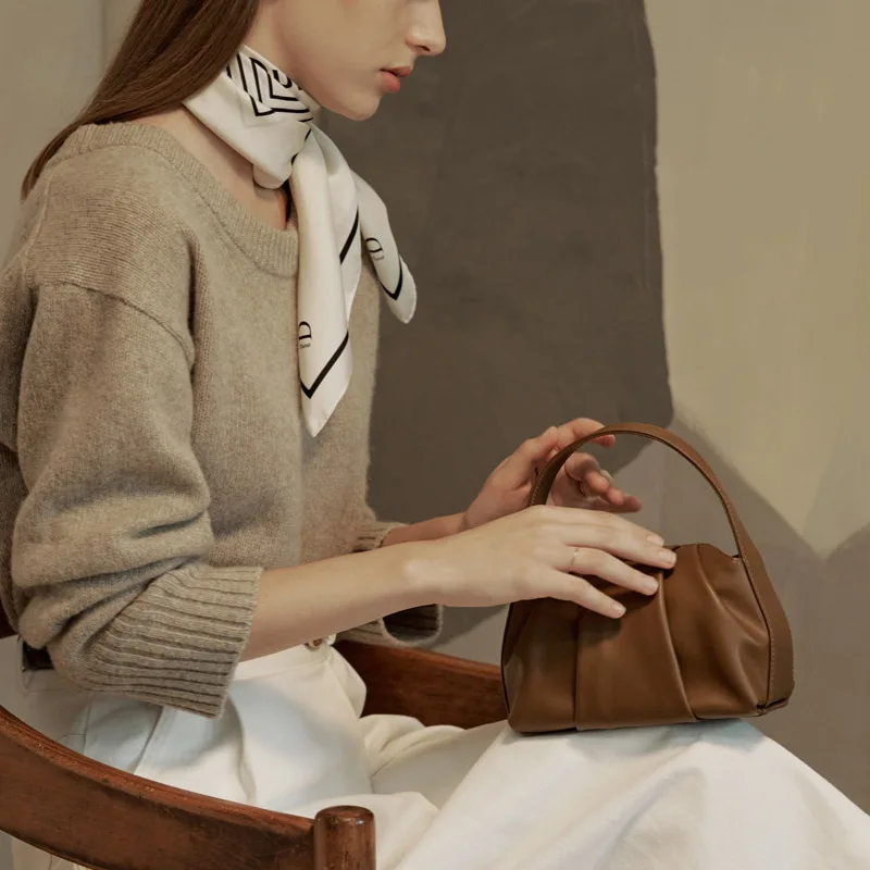 2023 Minimalist Clouds Style Shoulder Bag Soft Leather Tote Bag For Luxury Designer Purses And Handbags