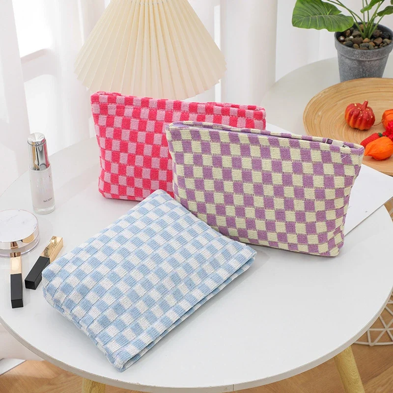 

Large Capacity Knitted Checkerboard Makeup Brush Organizer Cosmetic Bag Portable Travel Toiletries Skincare Storage Makeup Pouch