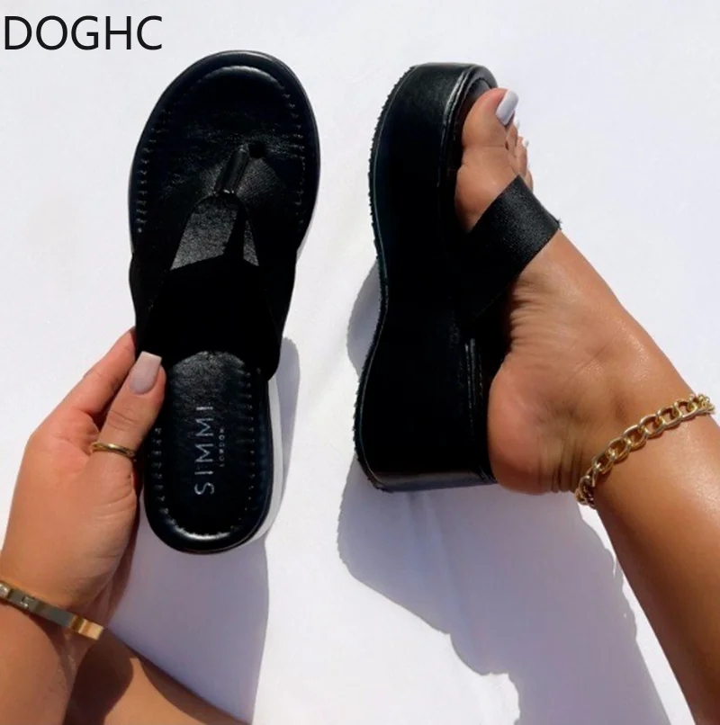 Women's Flip-Flops Platform Slippers Women's Round Toe Summer Beach Slippers Ladies Outer Classic Casual New Shoes Large Size
