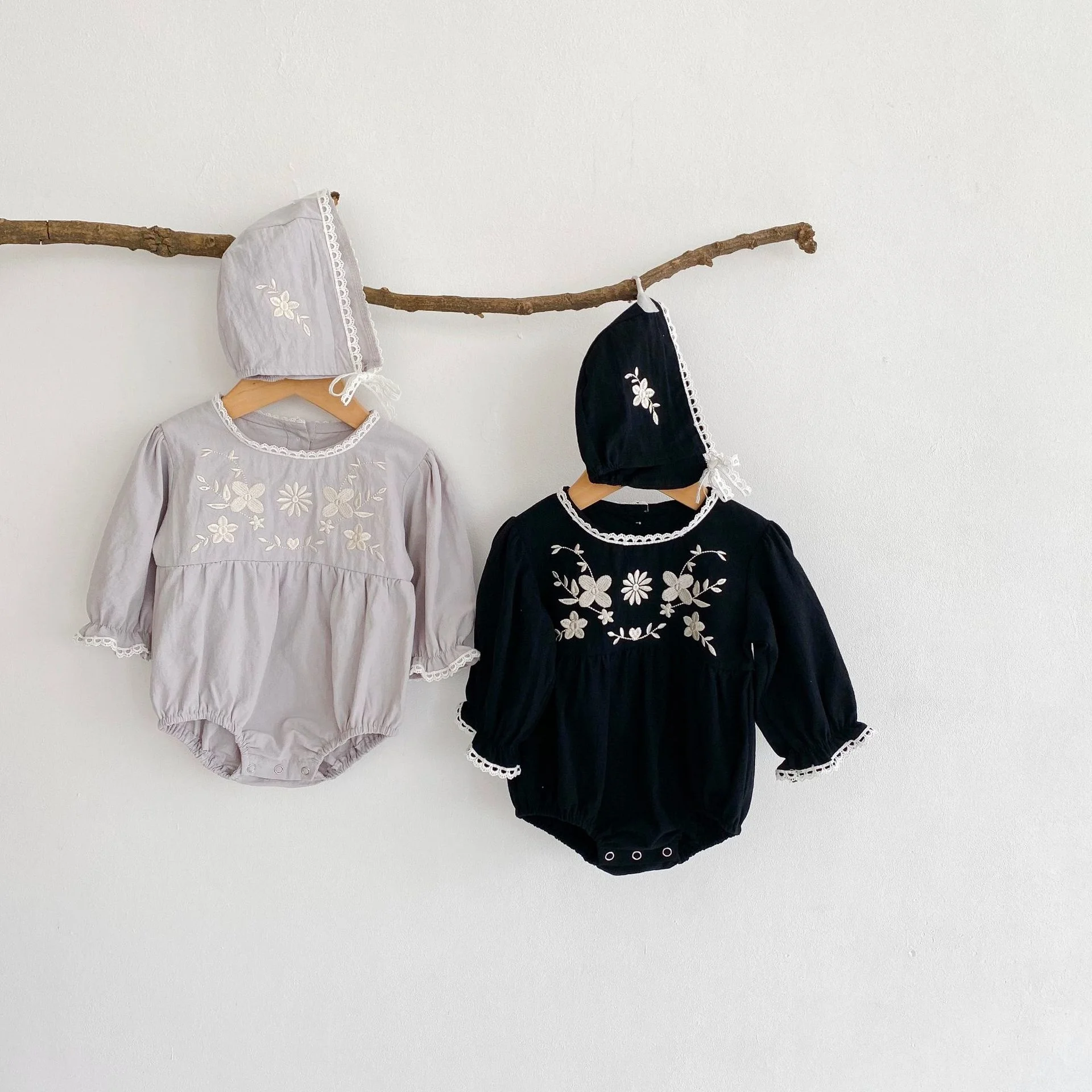 

Spring and Autumn Clothes and Baby Embroidered Lace Long Sleeved Clothes One-piece Clothes