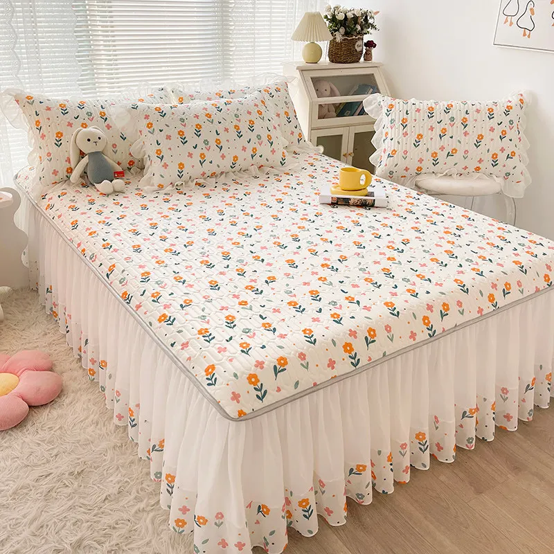 

Cute Summer Double Bedspread Soft Quilted Cooling Latex Bed Cover Queen King Size Ruffles Washable Air Conditioning Sleep Mat