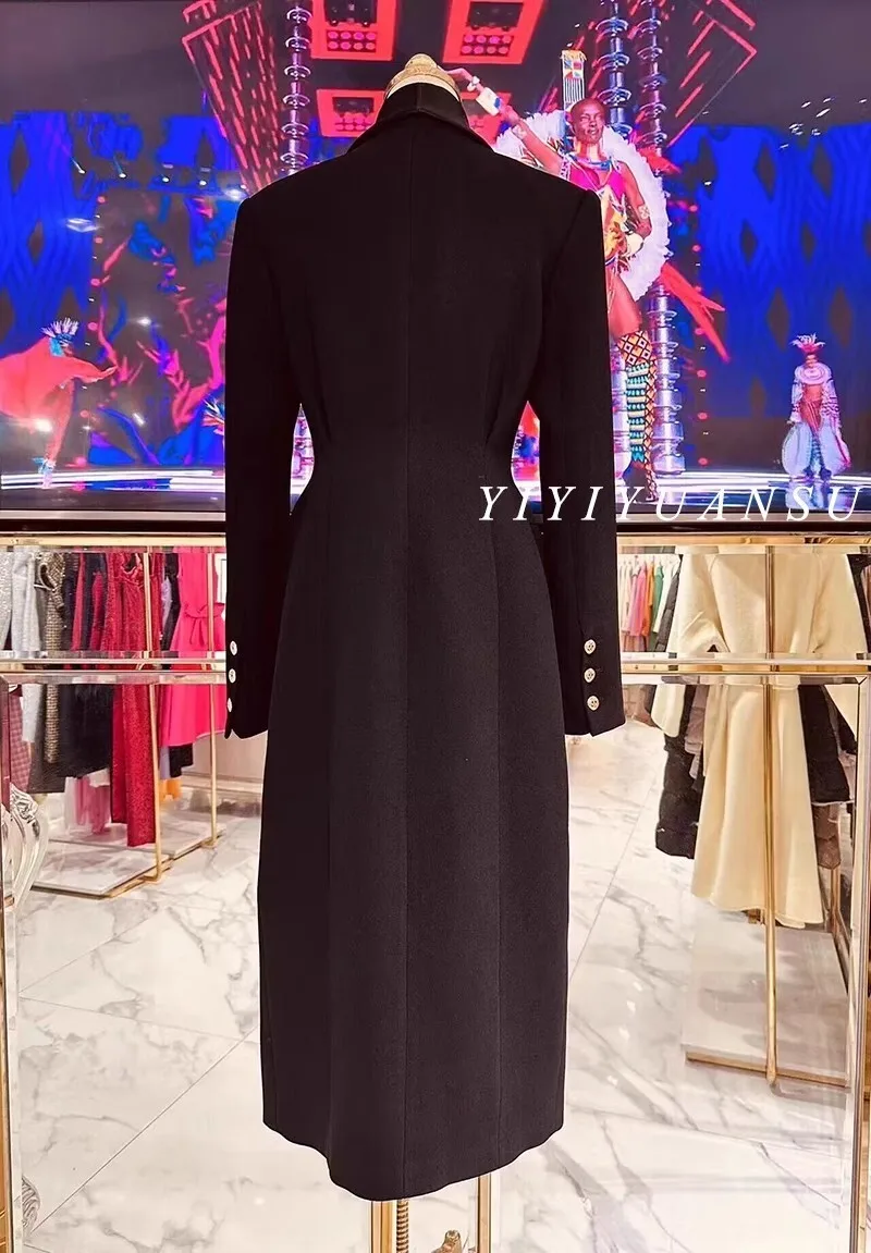 Женское облегающее платье-карандаш средней длины черно-белое винтажное офисное