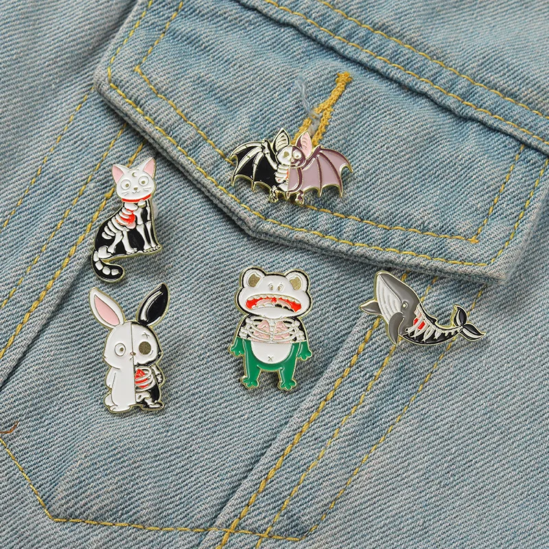 

XEDZ Trendy Animals Skeletion Alloy Enamel Brooch Cartoon Rabbit Frog Cat Whale Metal Badges Creative Backpack Accessories Gifts