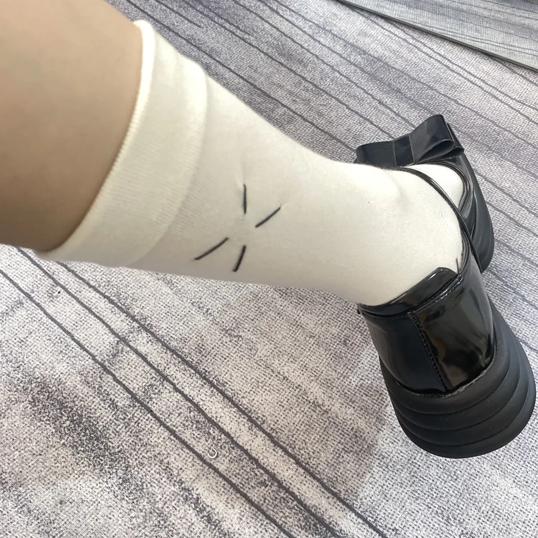 

Хипстерские Молодежные диагональные женские носки Margiela