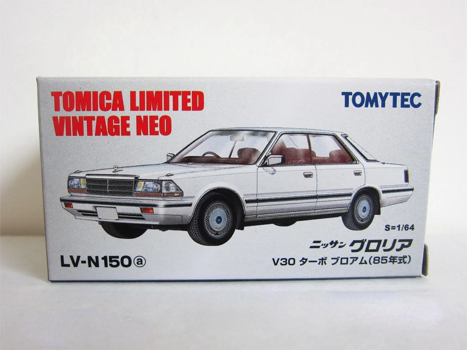 Коллекционная модель автомобиля Tomytec Tomica TLV 1/64