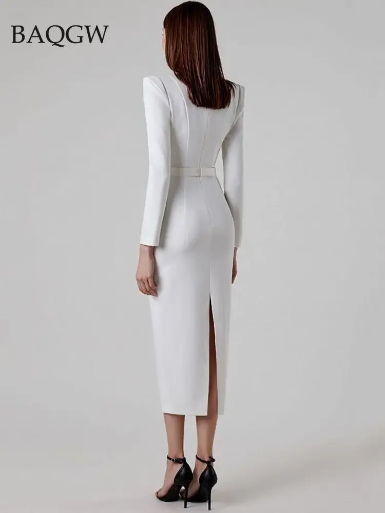 Женское облегающее платье с V-образным вырезом и длинным рукавом