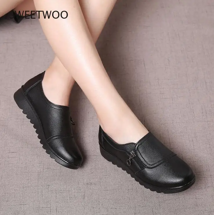 

2022 Fashion Soft Leather Round head Women Casual Flats Ladies Side Zipper Flat Oxford Shoes New Mother single Shoes