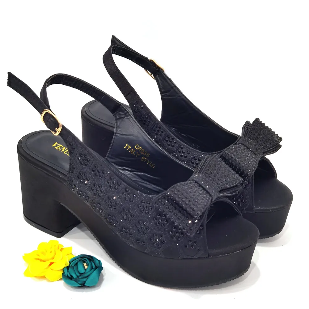 2022 New Evening Woman Shoe Set Comfortable Thick Bottom Rhinestone Pump Shoe and Bag for Party for Black Color African Women