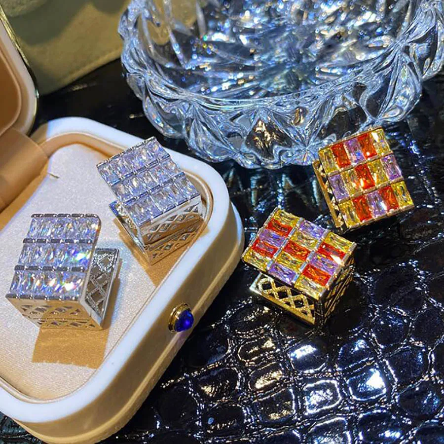

Luxury colored diamond square earrings T square zircon fresh summer geometry retro luxury jewelry for women