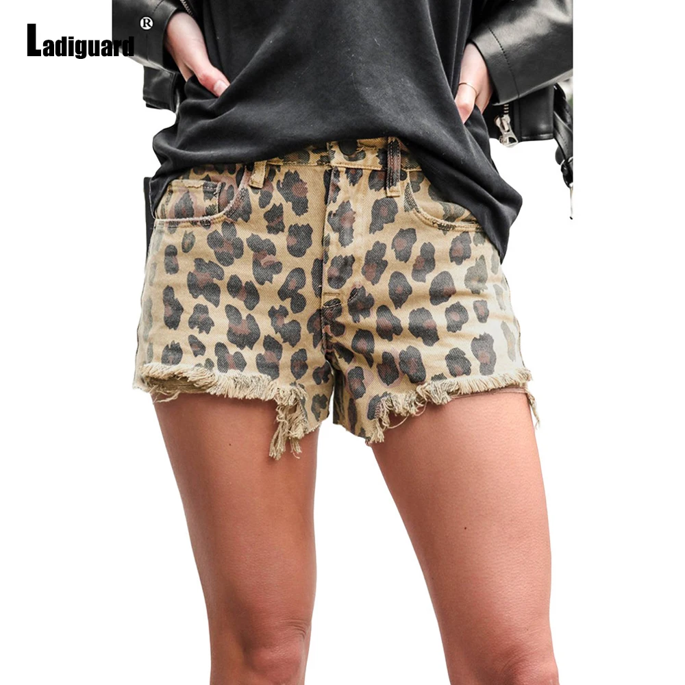 Women Fashion Clubwear Short Jeans 2022 New Sexy Ripped denim shorts Mid Waist Ladies Vintage Leopard Print hotpants femme