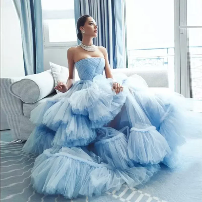 

Light Blue Prom Gown Strapless Tiered Ruffled Puffy Tulle Evening Dress A Line Celebrity Pageant Dresses robe de soiree