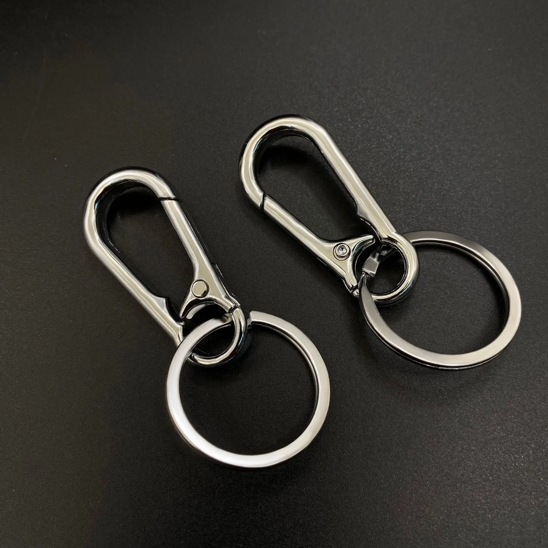 Рисунок 4 - Модный кожаный брелок для ключей