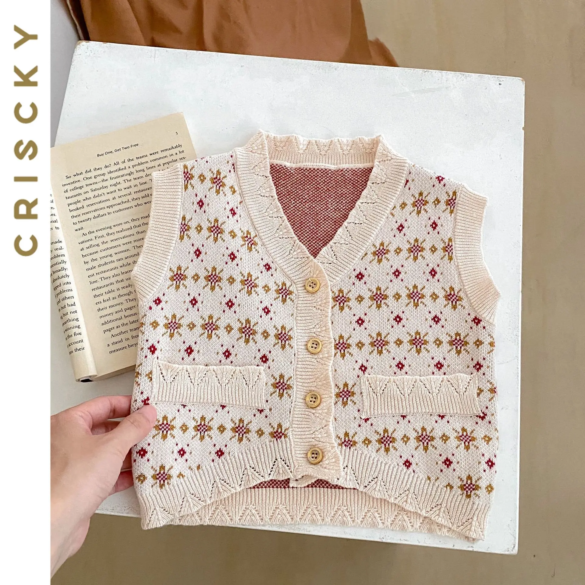

Autumn Winter Baby Vest 2023 New Girls Waistcoat Sleeveless Knitted Outerwear Vest for Girl Kids Toddler Jackets Vest
