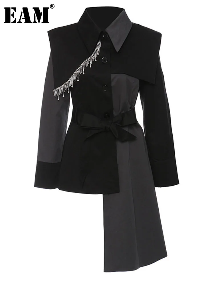 

[EAM] Women Gray Sashes Rhinestone Tassel Irregular Trench New Lapel Long Sleeve Windbreaker Fashion Spring Autumn 2023 1DE6071
