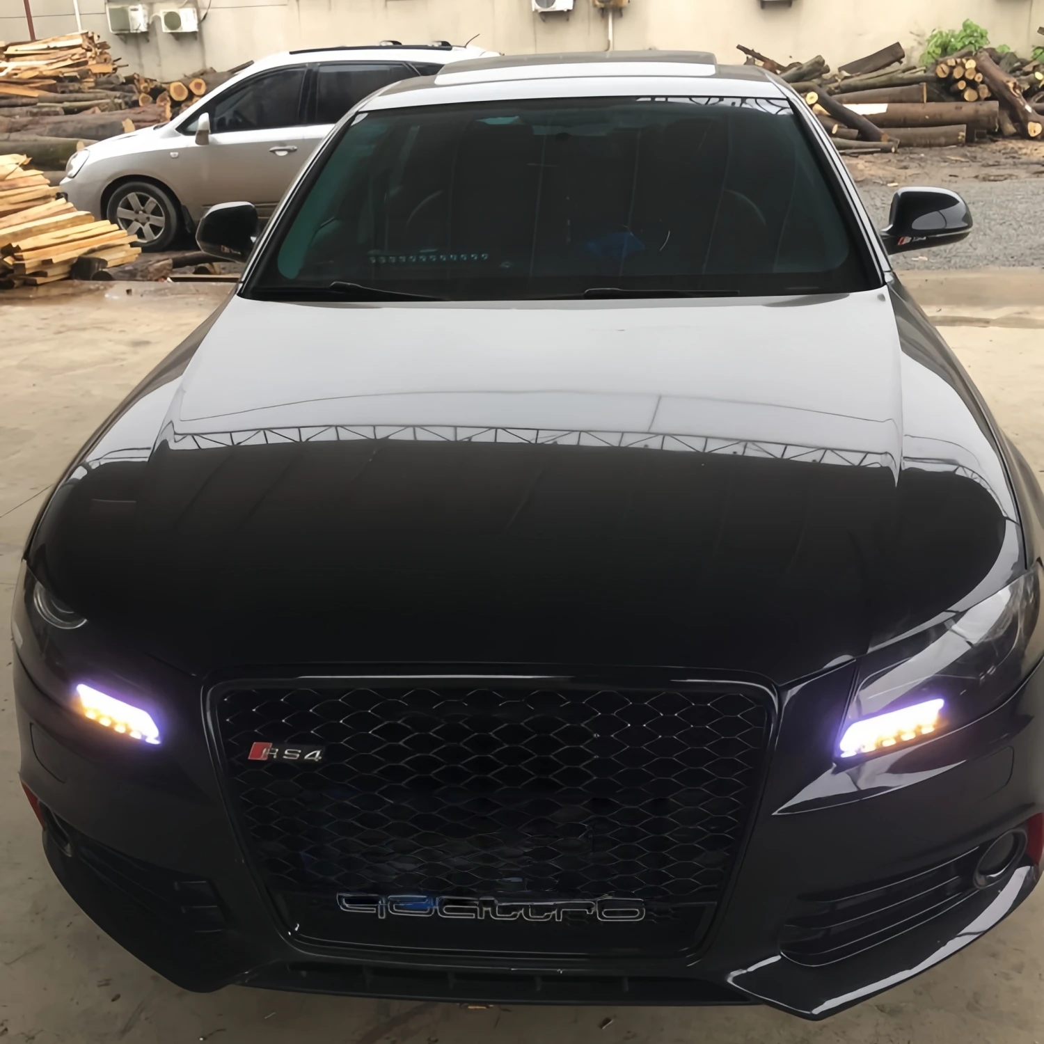 Фото Высококачественная сетчатая передняя решетка из АБС-пластика для Audi A4 S4 B8 2008-2012, обновленная, черная, с хромированной серебристой эмблемой №3