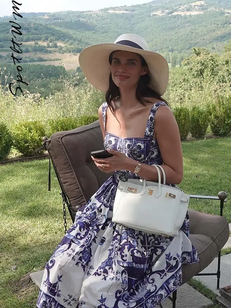 

Платье женское длинное с квадратным вырезом и открытой спиной