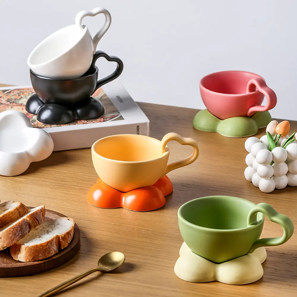 

Креативные кофейные чашки в скандинавском стиле с цветами и искусственными чашками для эспрессо, керамическая кружка, чашка для чая, молока, завтрака, посуда, лучший подарок 160 мл
