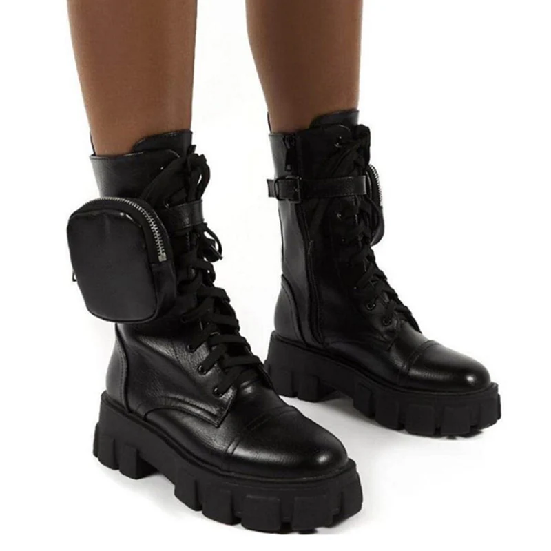 Женские ботинки с карманами черные на платформе шнуровке массивном каблуке