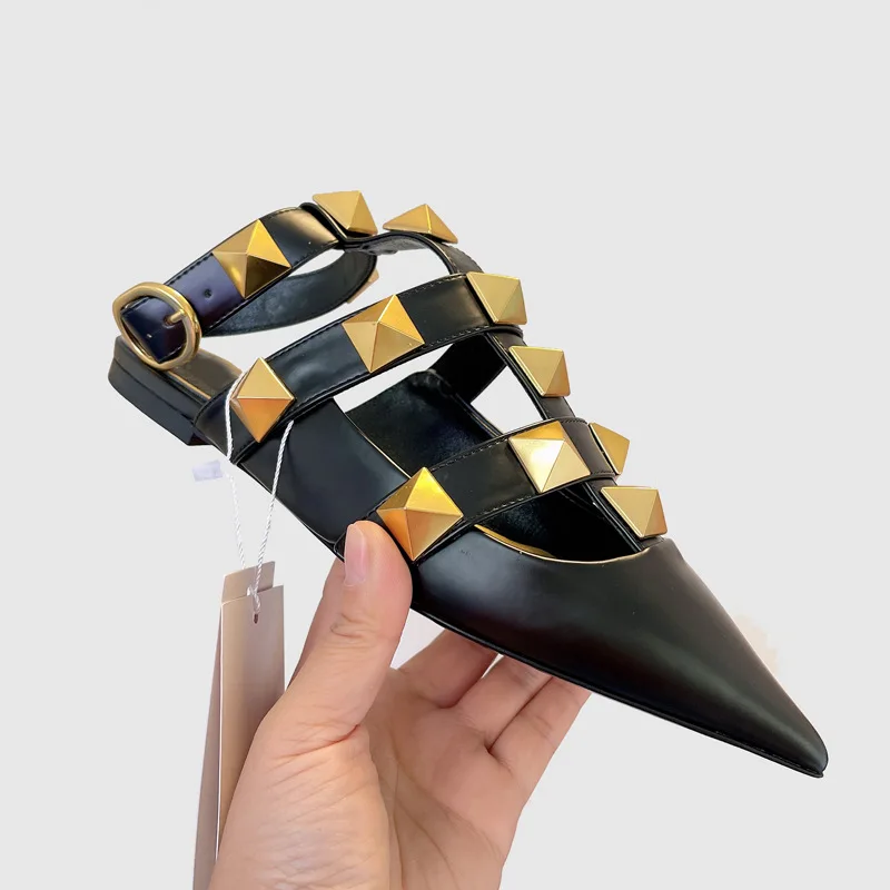 Summer Women's Sandals 2023 New Elegant With Low Heels Ankle Strap Rivets Brand Designer Female Shoes Fashion Casual Slippers