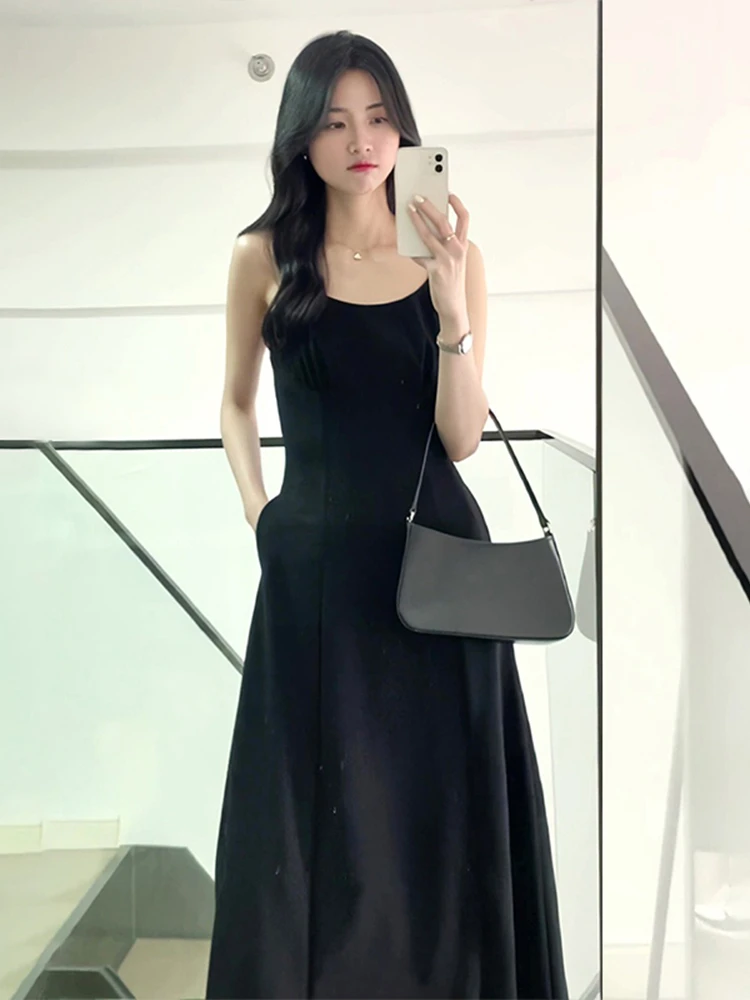 Высококачественное праздничное платье с французским вырезом черное облегающее