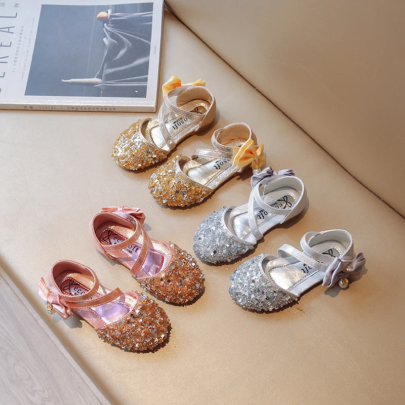 Кожаные туфли с тафтингом для девочек блестками и низким каблуком повседневного