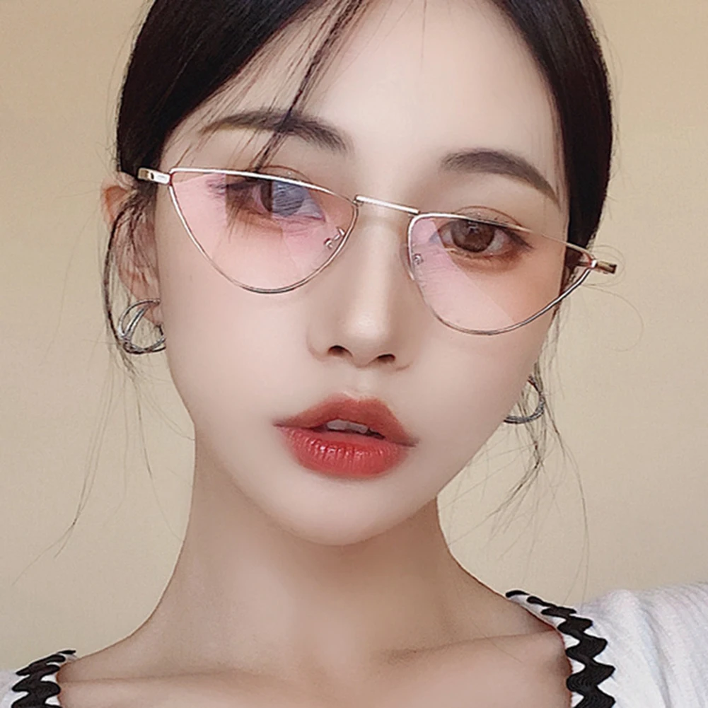 

2022 Sexy Cat Eye Sunglasses Women Mirror Black Small Triangle Sun Glasses Female Lens Shades Streetwear Eyewear Outdoor UV400